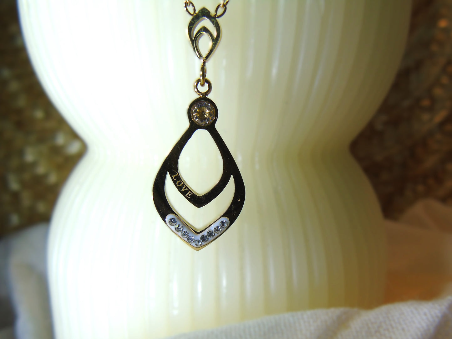 Collier LOVE