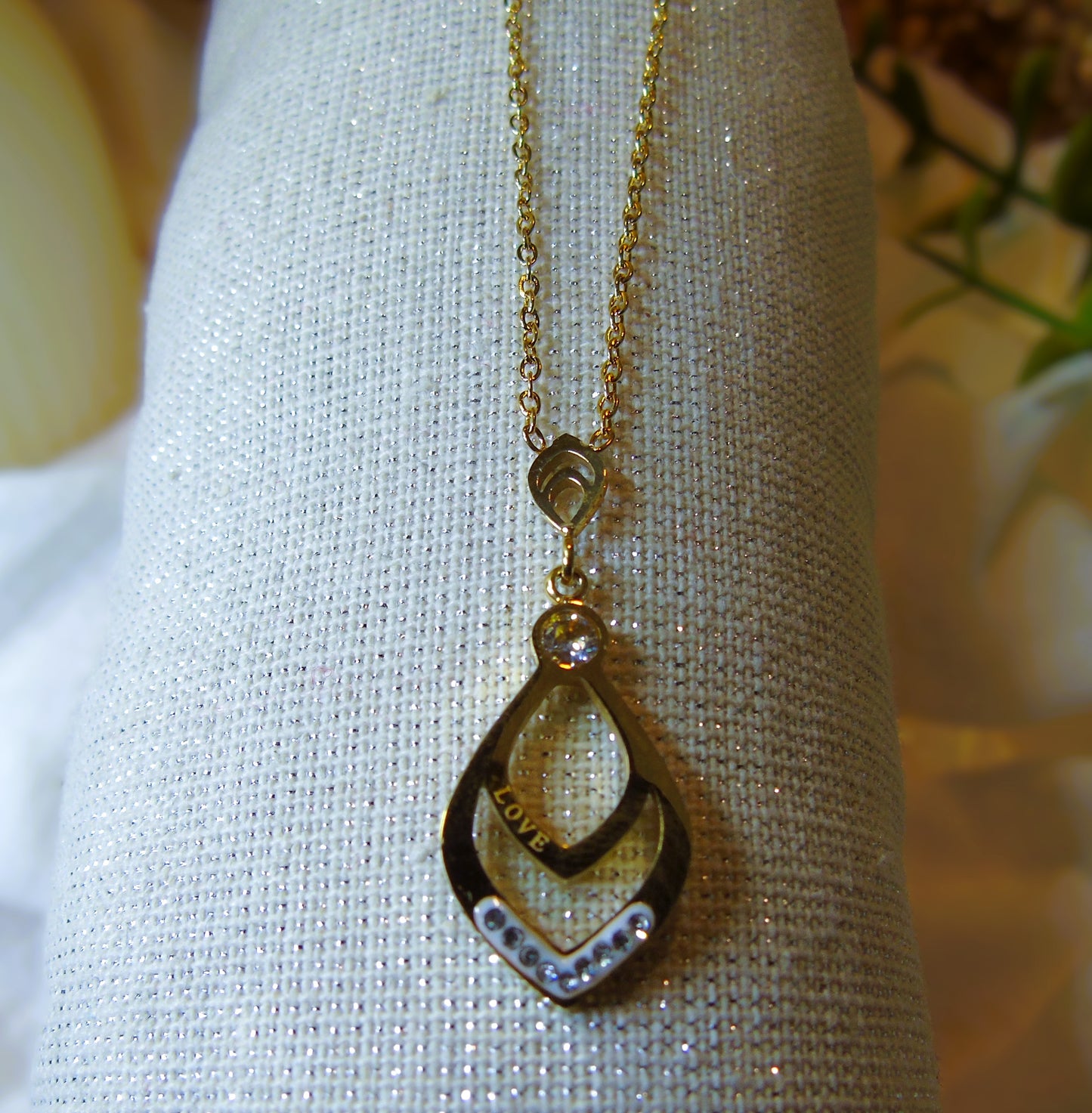 Collier LOVE