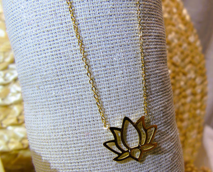 Collier Lotus Éveil