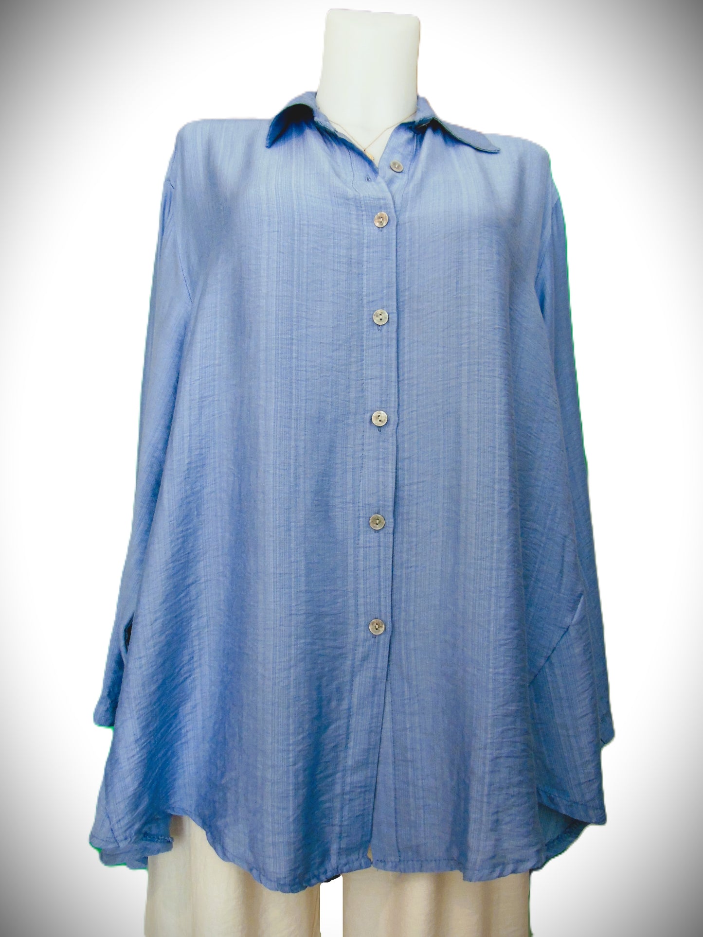 Chemise Bleu Jeans Épurée